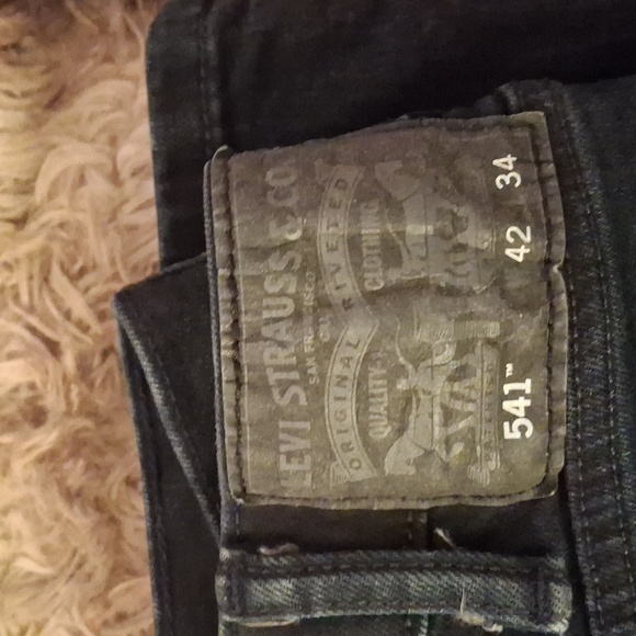 Levi's Strauss 541 jeans size 42x34  boot cut indigo. - Picture 2 of 3